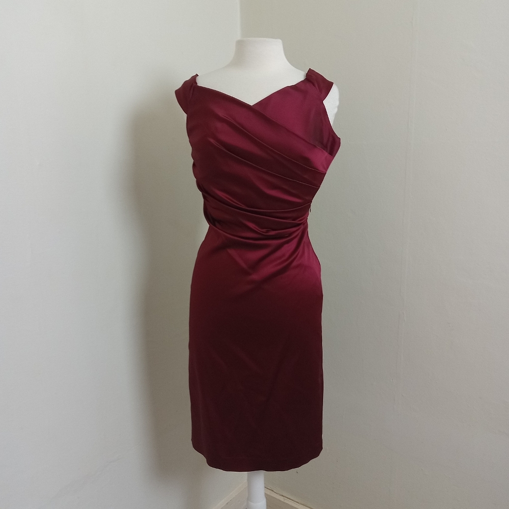 Cache Vintage Size 8 Burgundy Fitted Fully Lined Sheath Dress